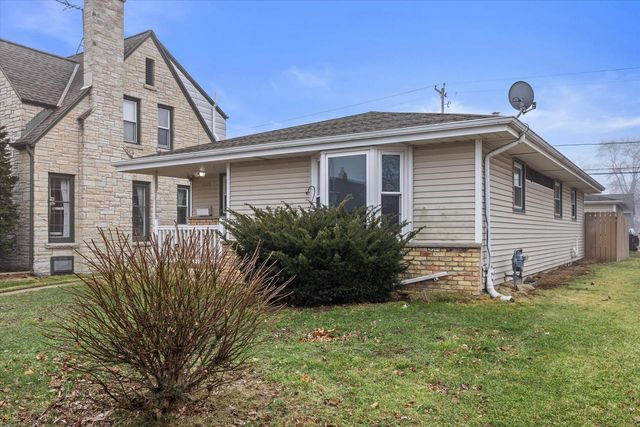 1625 Monroe AVENUE, South Milwaukee, WI 53172