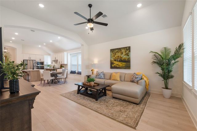 294 Kimble Creek LOOP, Kyle, TX 78640