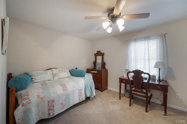 1262 Silver Creek Drive, Lynchburg, VA 24503