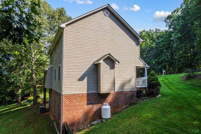 1262 Silver Creek Drive, Lynchburg, VA 24503