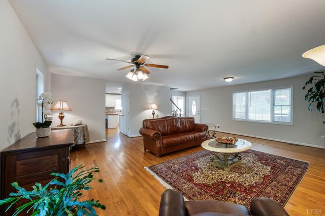 1262 Silver Creek Drive, Lynchburg, VA 24503