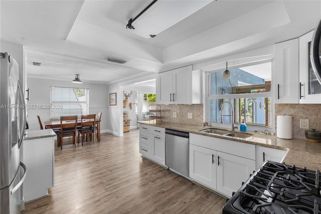 12391 NW 29th Mnr, Sunrise, FL 33323