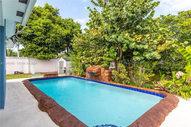 12391 NW 29th Mnr, Sunrise, FL 33323