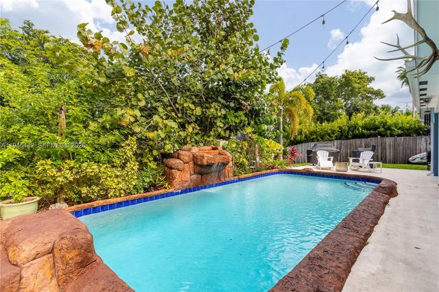 12391 NW 29th Mnr, Sunrise, FL 33323