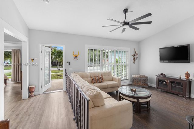 12391 NW 29th Mnr, Sunrise, FL 33323