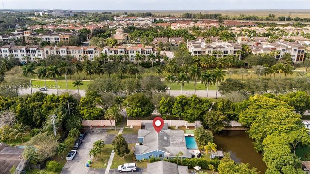 12391 NW 29th Mnr, Sunrise, FL 33323