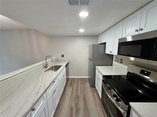 471 S Kalispell Way 206, Aurora, CO 80017