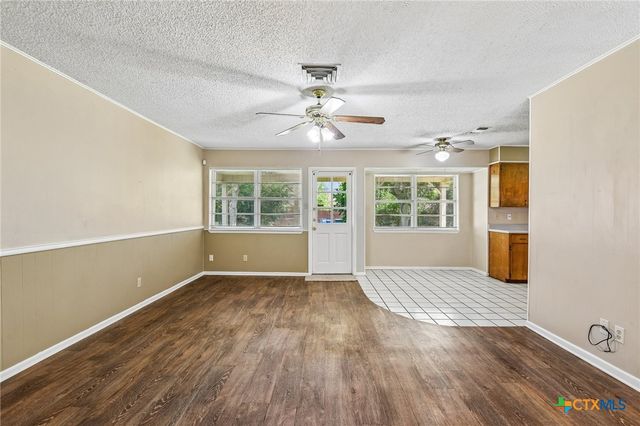 1641 Driftwood Drive, Seguin, TX 78155