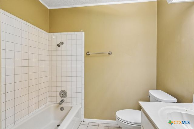 1641 Driftwood Drive, Seguin, TX 78155