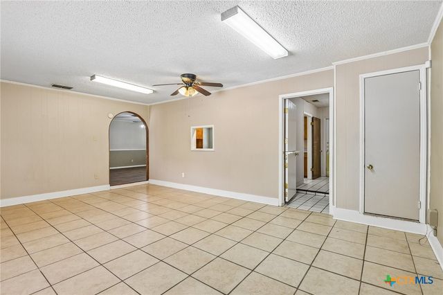 1641 Driftwood Drive, Seguin, TX 78155