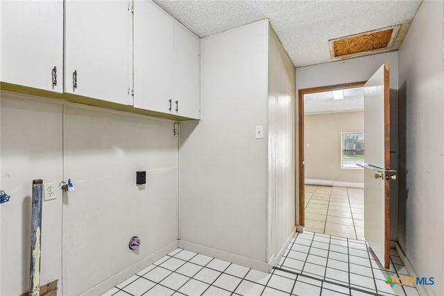 1641 Driftwood Drive, Seguin, TX 78155