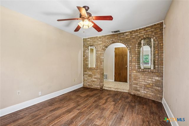 1641 Driftwood Drive, Seguin, TX 78155