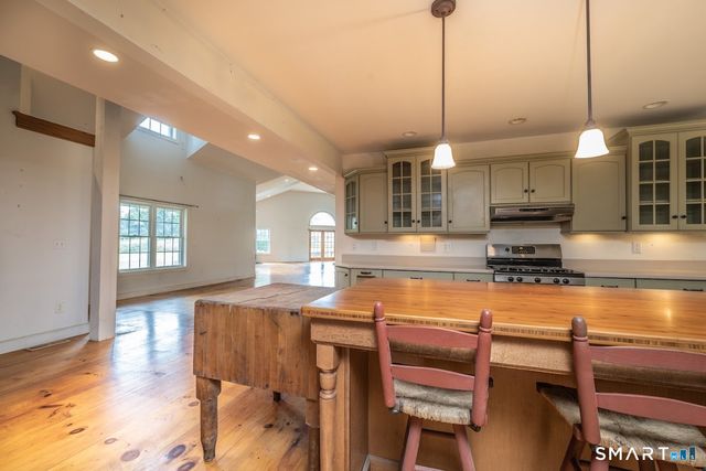 19 High Street, Middlefield, CT 06455