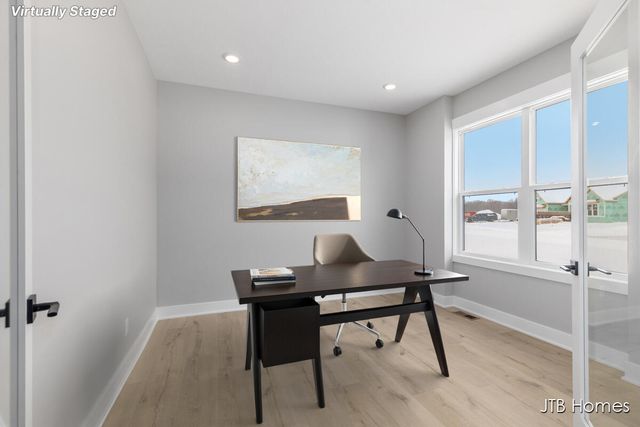 8318 Kettle Hill Court SE, Alto, MI 49302