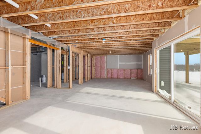 8318 Kettle Hill Court SE, Alto, MI 49302