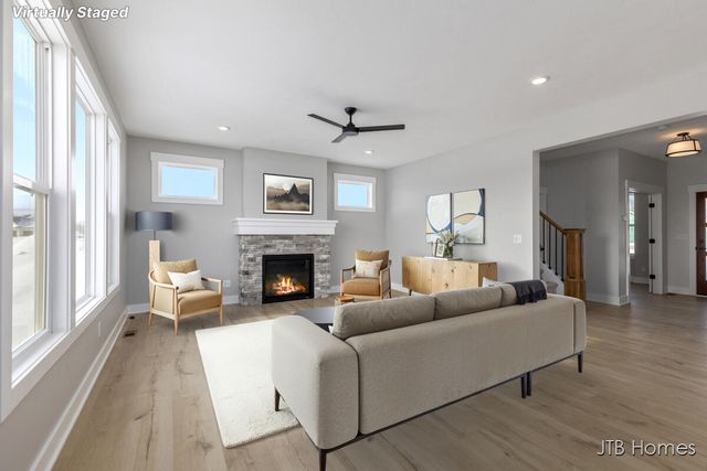 8318 Kettle Hill Court SE, Alto, MI 49302