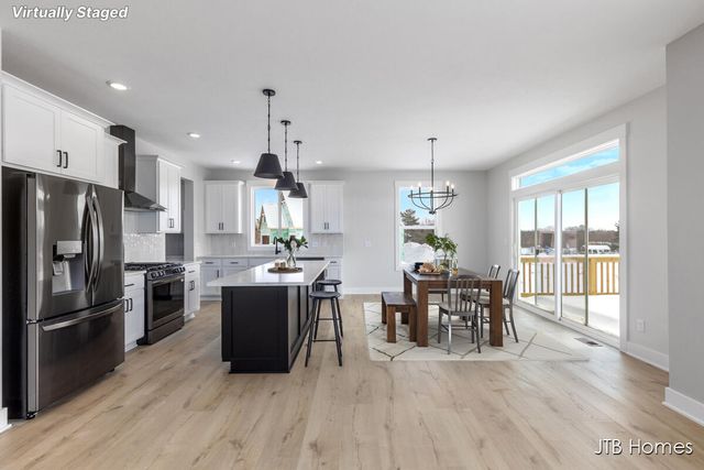 8318 Kettle Hill Court SE, Alto, MI 49302