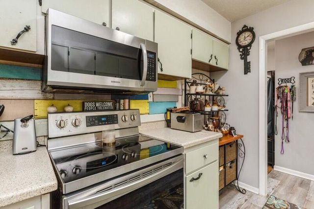 243 Paschel Avenue, Mary Esther, FL 32569