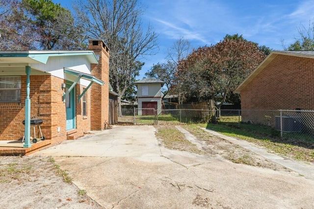 243 Paschel Avenue, Mary Esther, FL 32569