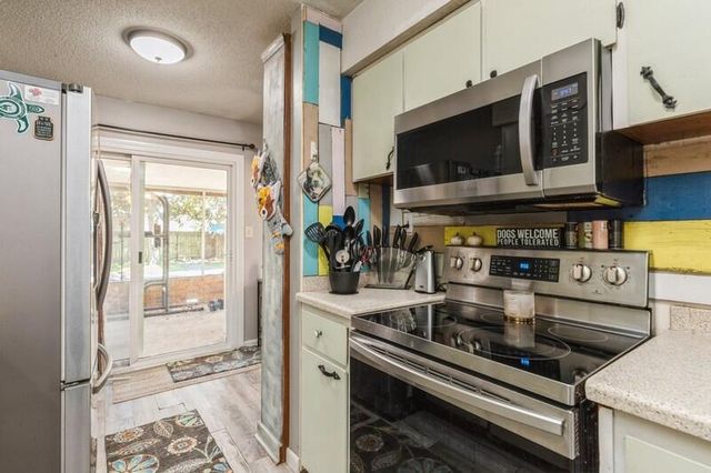 243 Paschel Avenue, Mary Esther, FL 32569