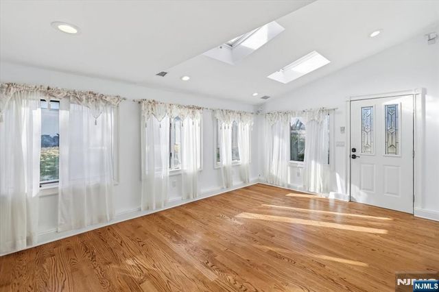 72 Hemlock Drive, Paramus, NJ 07652