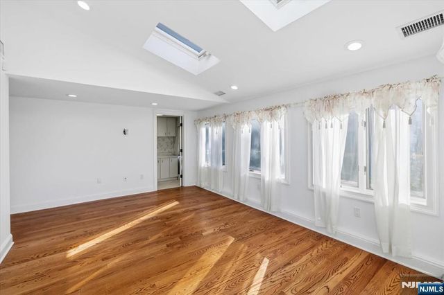 72 Hemlock Drive, Paramus, NJ 07652