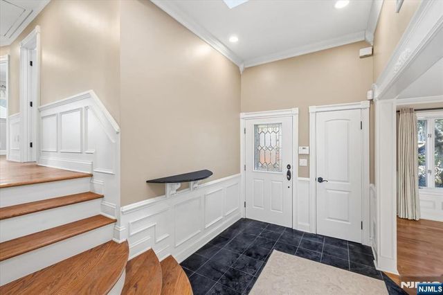 72 Hemlock Drive, Paramus, NJ 07652