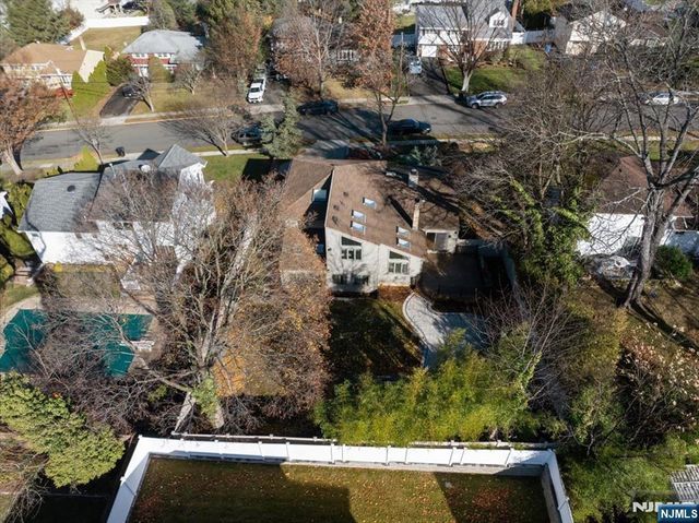 72 Hemlock Drive, Paramus, NJ 07652