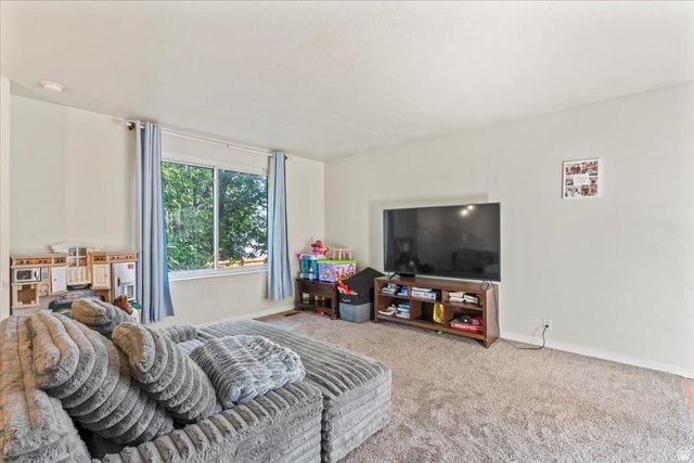 4497 S EDGEWARE LN, Taylorsville, UT 84129