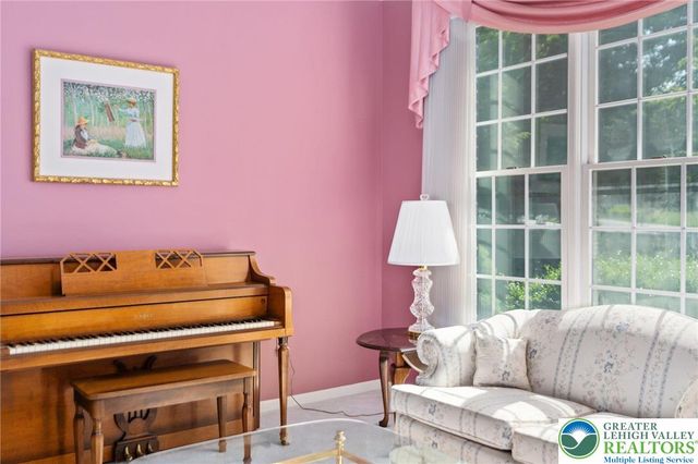 4693 Pinehurst Circle, Upper Saucon Twp, PA 18034