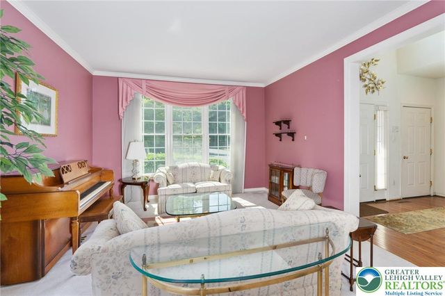 4693 Pinehurst Circle, Upper Saucon Twp, PA 18034