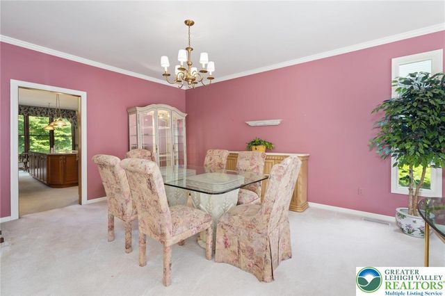 4693 Pinehurst Circle, Upper Saucon Twp, PA 18034