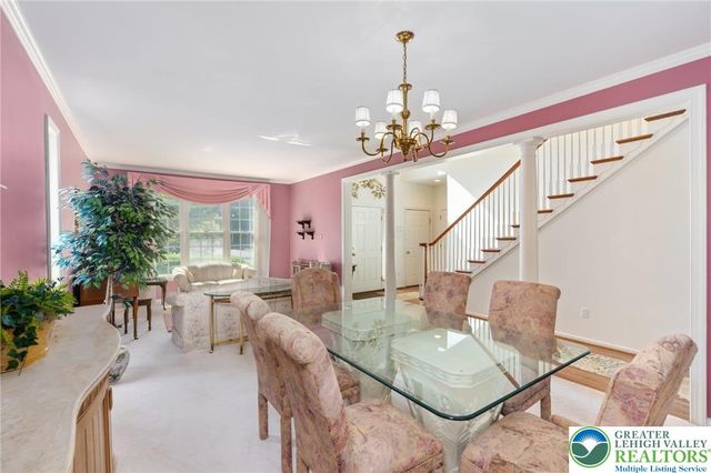 4693 Pinehurst Circle, Upper Saucon Twp, PA 18034