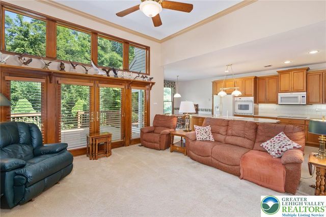 4693 Pinehurst Circle, Upper Saucon Twp, PA 18034