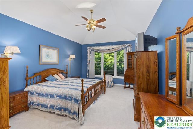 4693 Pinehurst Circle, Upper Saucon Twp, PA 18034