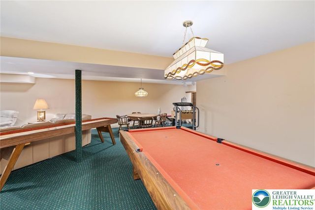 4693 Pinehurst Circle, Upper Saucon Twp, PA 18034