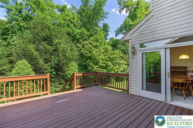 4693 Pinehurst Circle, Upper Saucon Twp, PA 18034