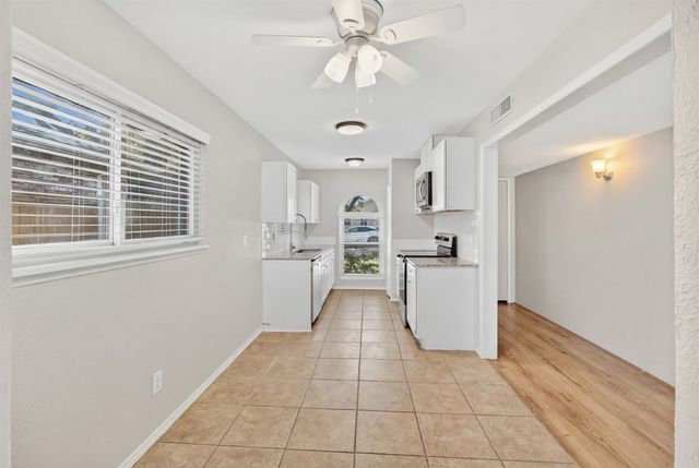 5061 Amhurst Lane, The Colony, TX 75056