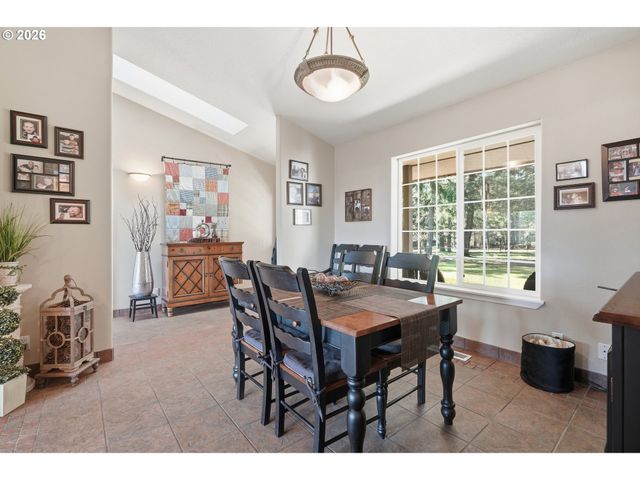 1110 REUBEN BOISE Rd, Dallas, OR 97338