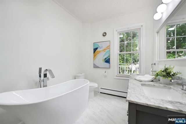 241 Grace Avenue, Secaucus, NJ 07094