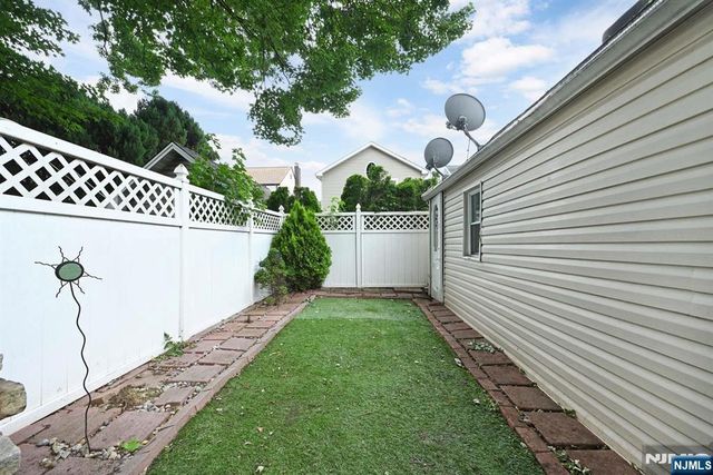 241 Grace Avenue, Secaucus, NJ 07094