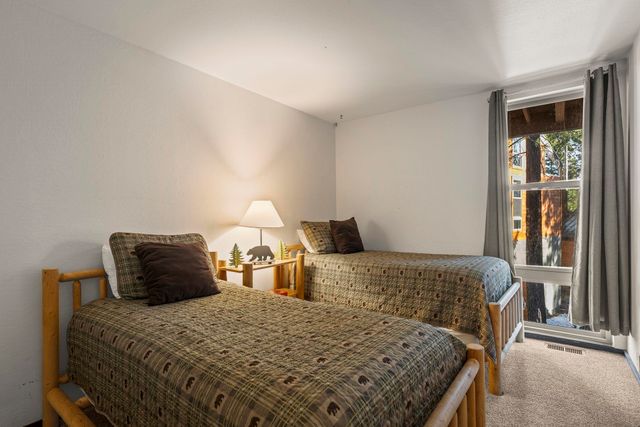 2755 N Lake Blvd Ste 104, Tahoe City, CA 96145