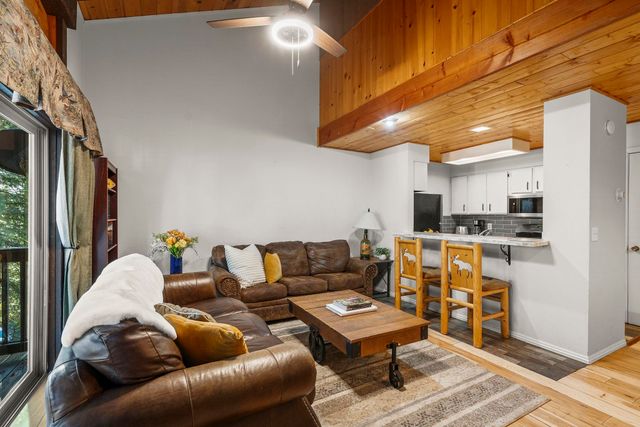 2755 N Lake Blvd Ste 104, Tahoe City, CA 96145