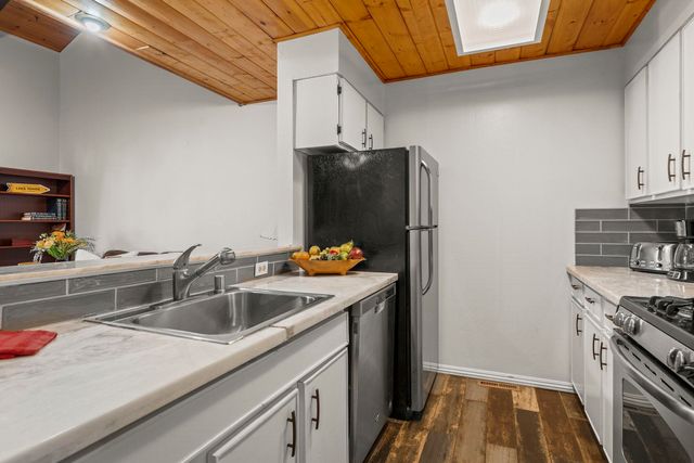 2755 N Lake Blvd Ste 104, Tahoe City, CA 96145