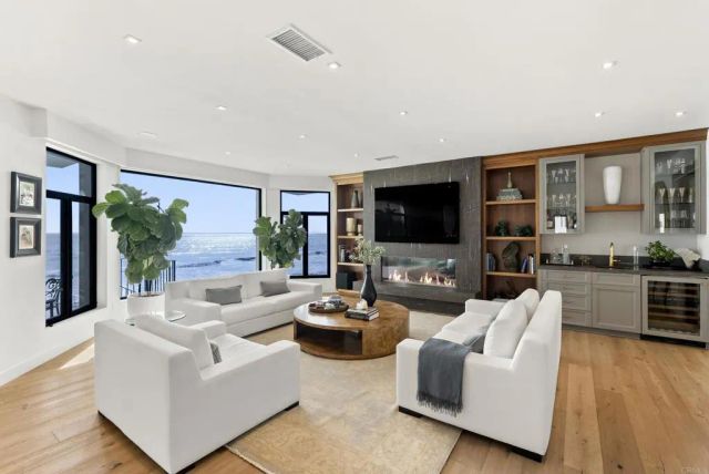5067 Shore Drive, Carlsbad, CA 92008