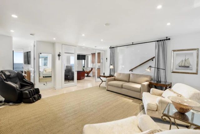 5067 Shore Drive, Carlsbad, CA 92008