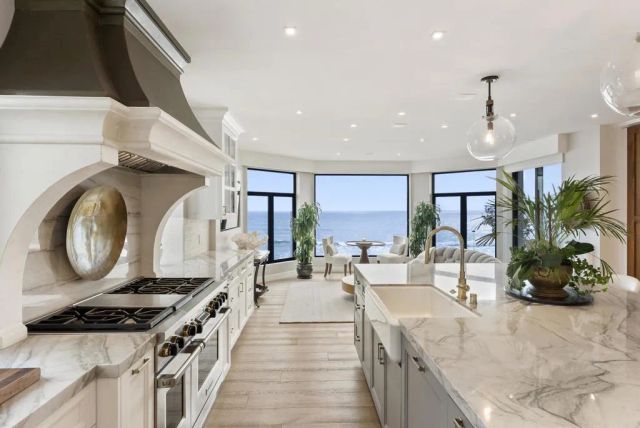 5067 Shore Drive, Carlsbad, CA 92008