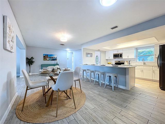 7960 2ND STREET N, St Petersburg, FL 33702