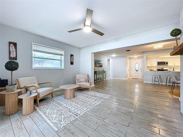 7960 2ND STREET N, St Petersburg, FL 33702