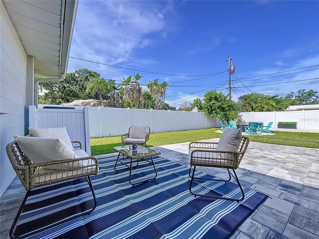 7960 2ND STREET N, St Petersburg, FL 33702